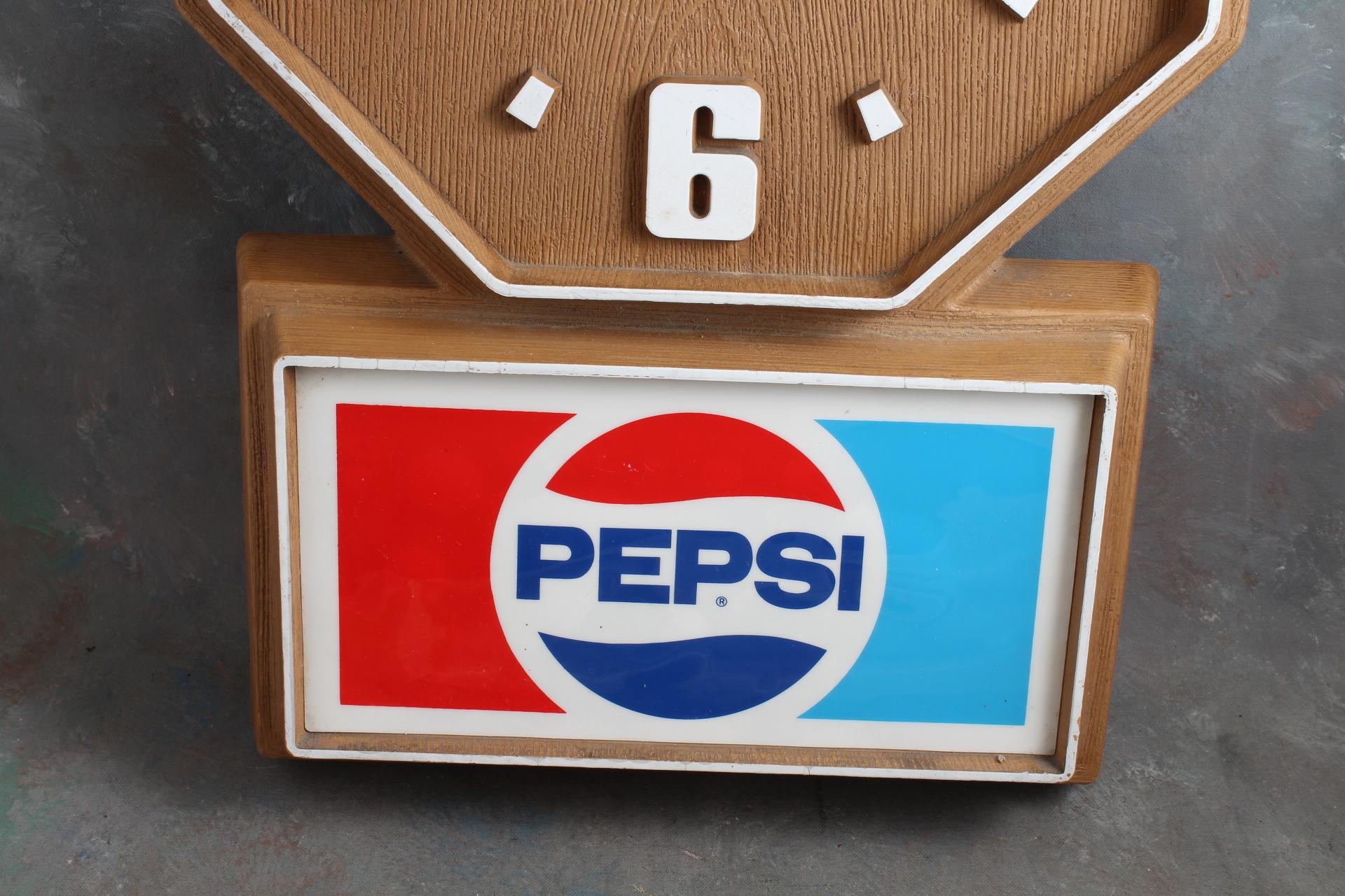 Vintage PEPSI COLA Soda Advertising Clock in Working Condition 19.5" x 14"