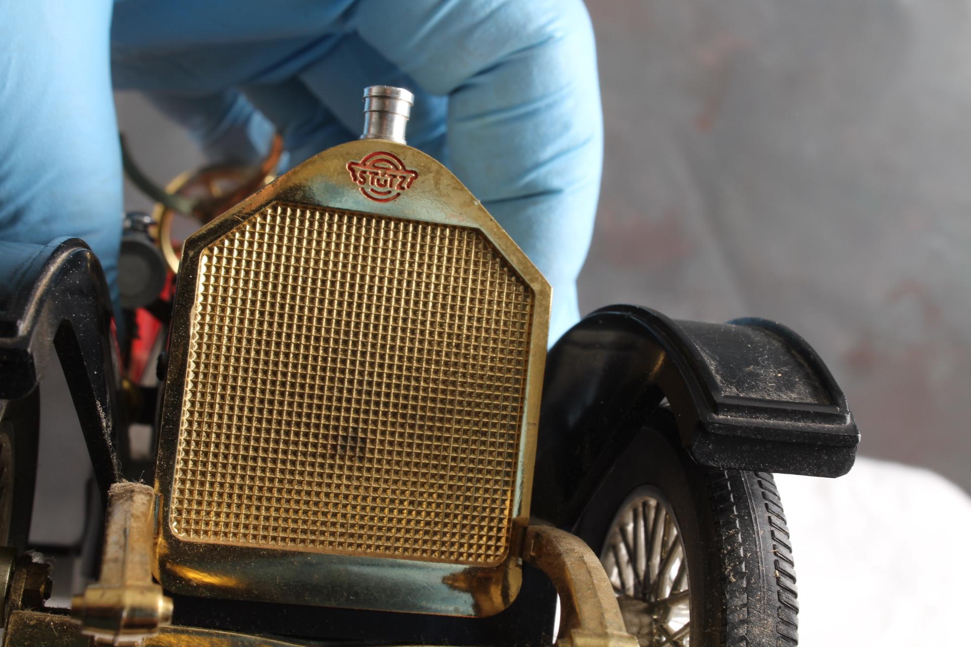 1913 Stutz Bearcat Model Car AM Radio 5 Transistor Battery Operated Working