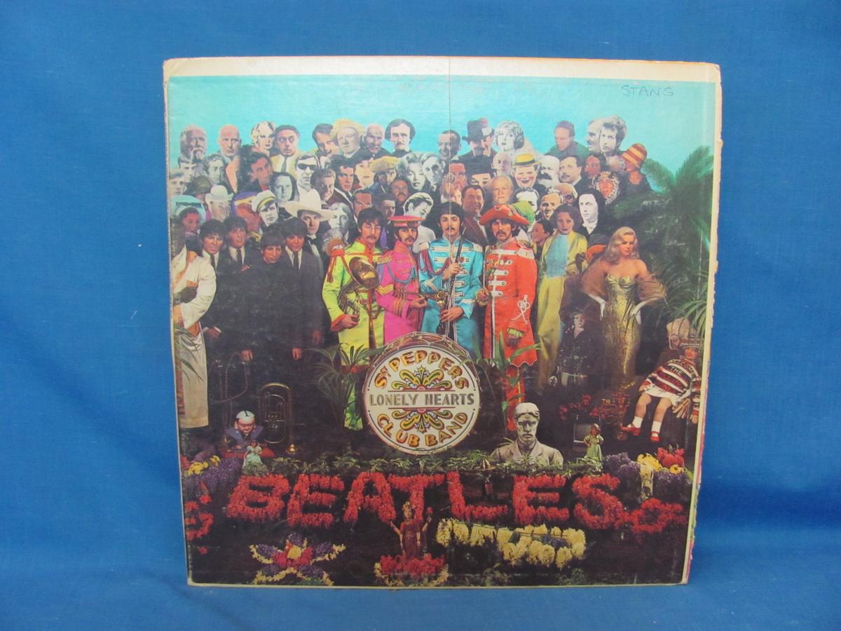Beatles 'Sgt Peppers Lonely Hearts Club Band' Vinyl LP Record – Case Damaged