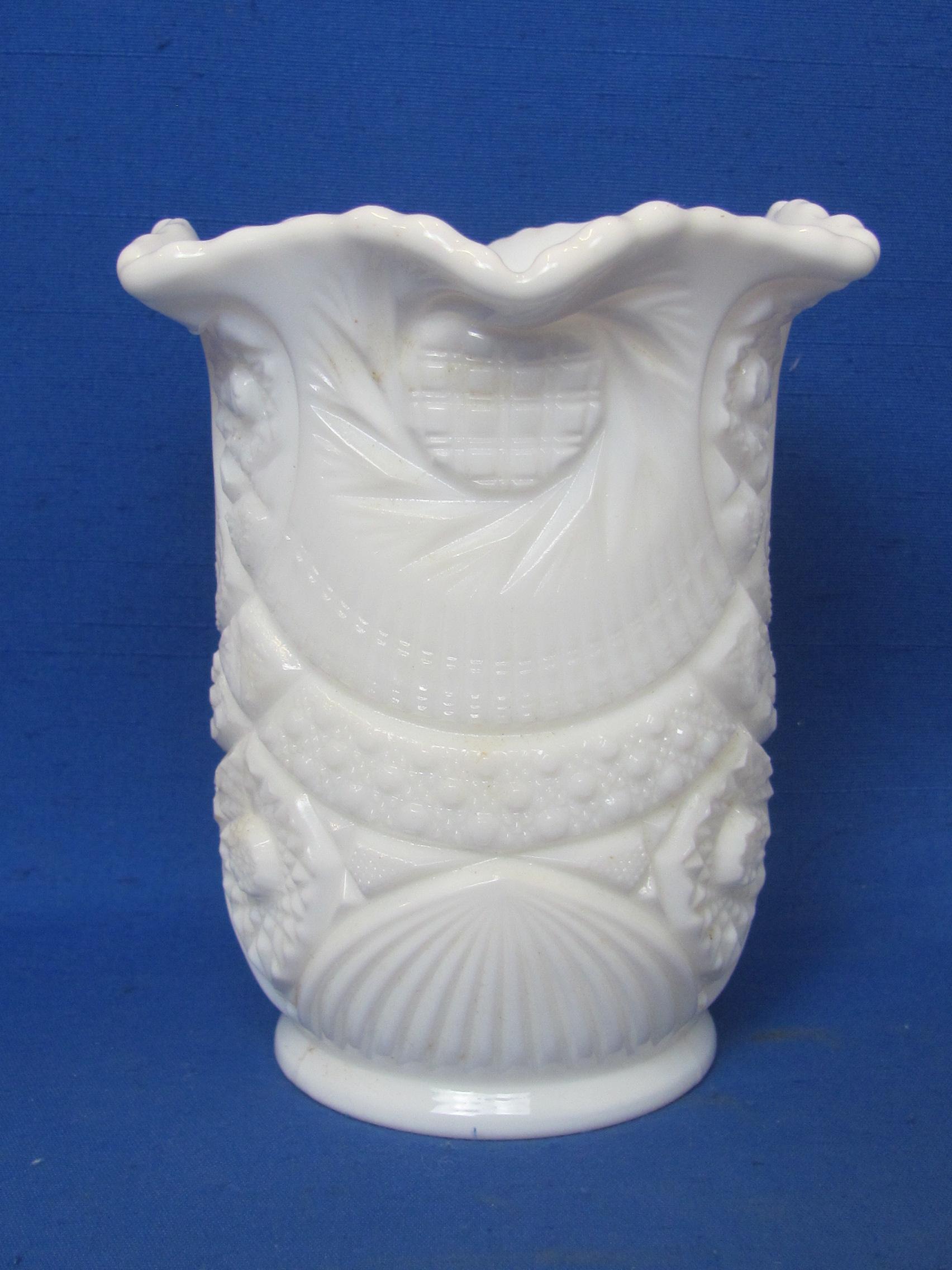 Milk Glass Vase – Sunburst Pattern by LE Smith – 5 1/2” tall