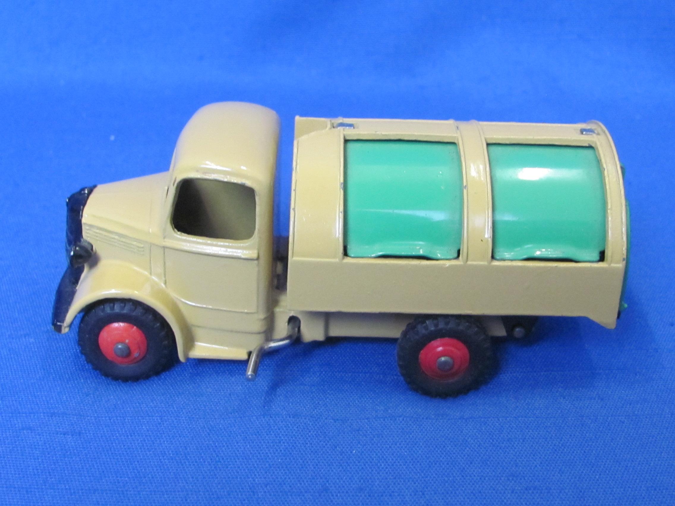 Dinky Toys Refuse Wagon/Garbage Truck by Meccano – Made in England – 4 1/4” long