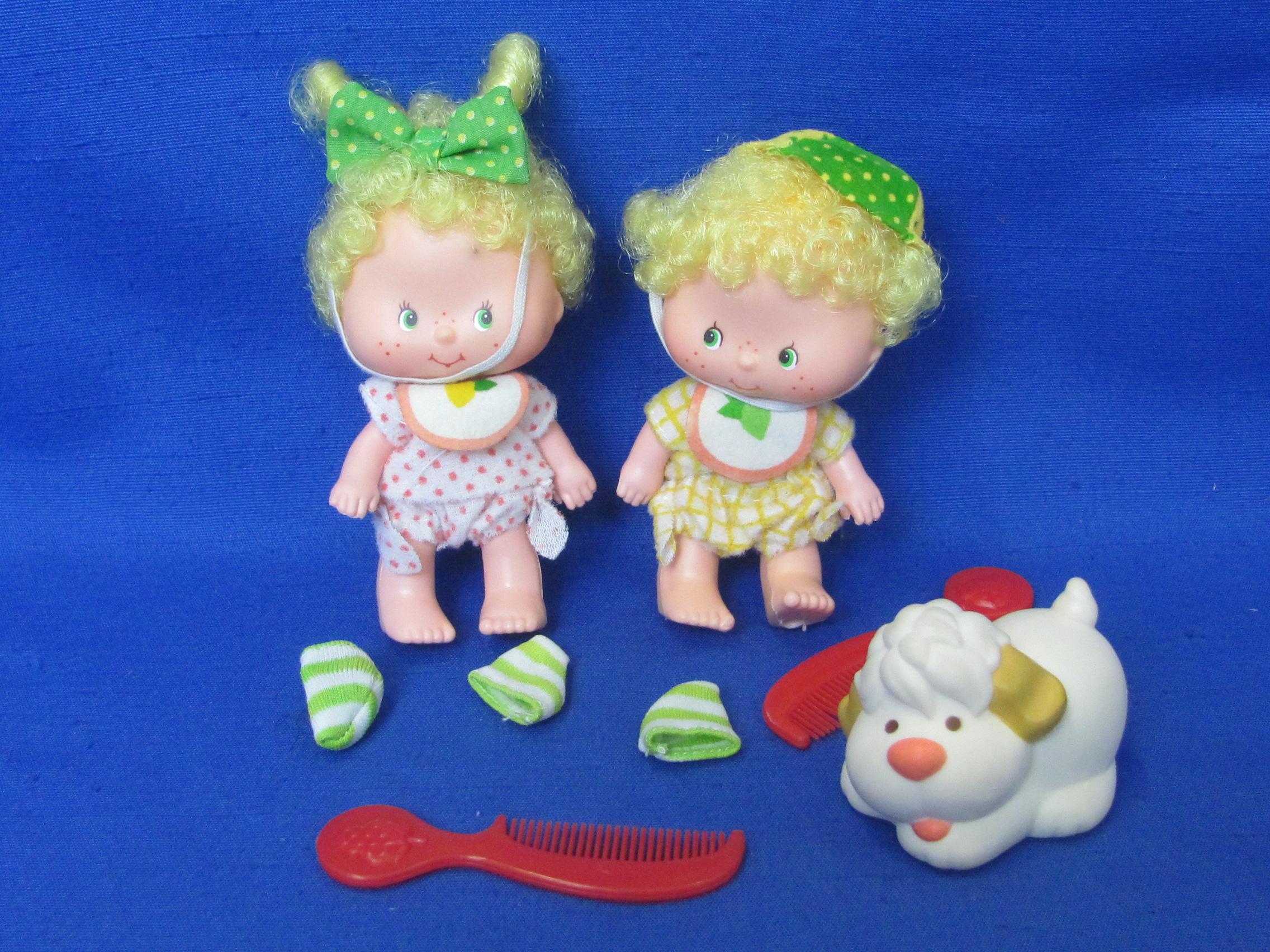 Lem and Ada Dolls with Sugar Woofer & Combs – 1980s – About 3 1/2” tall