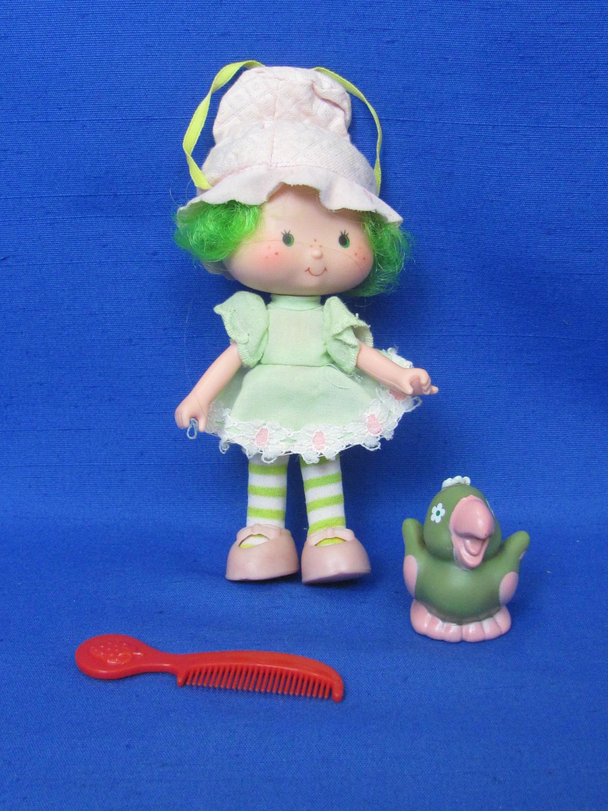Lime Chiffon Doll with Parfait Parrot & Comb – 1980s – About 5” tall