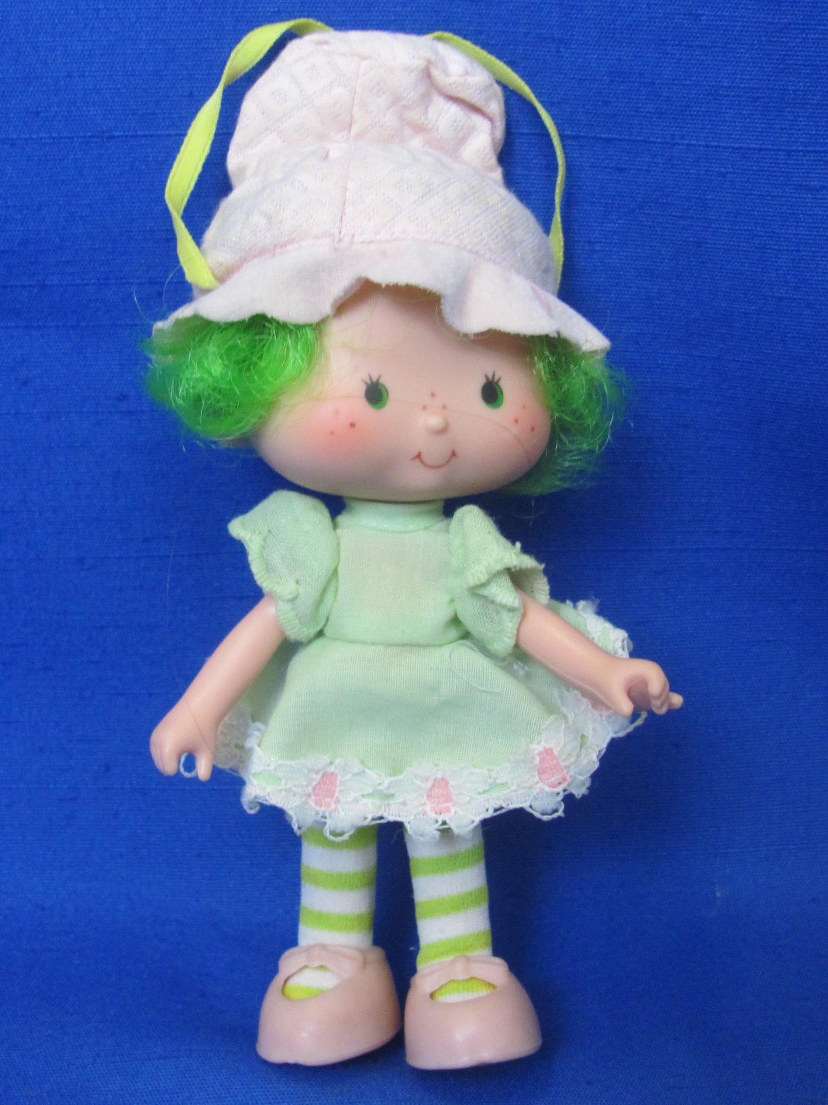 Lime Chiffon Doll with Parfait Parrot & Comb – 1980s – About 5” tall