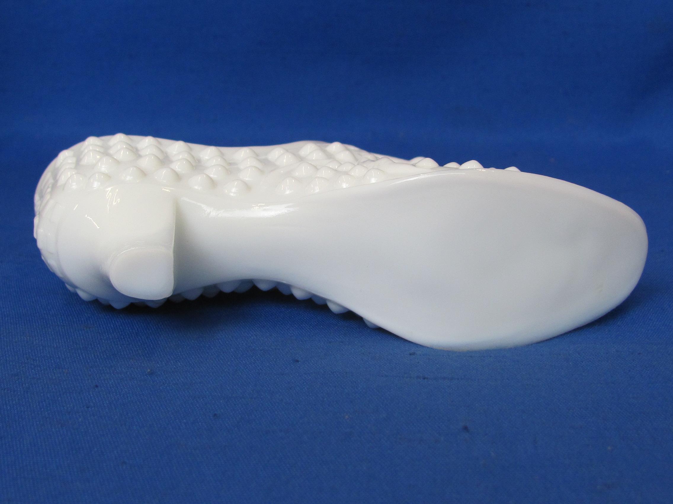 Fenton Milk Glass Cat Slipper/Shoe in Hobnail – 5 1/2” long