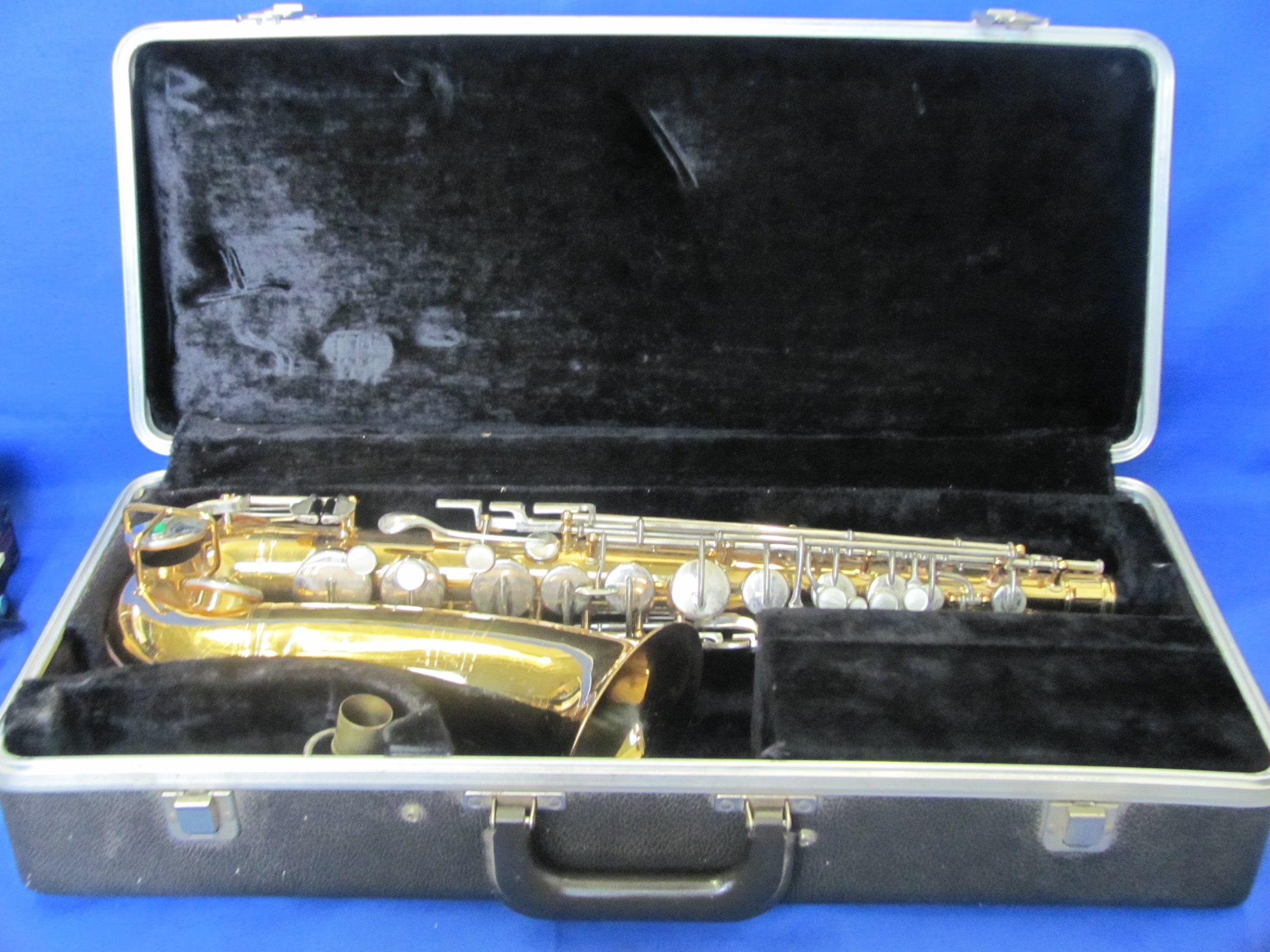 Bundy Selmer Saxophone With Hard Case