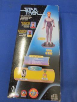 Star Trek – 9” Figure – NIB – Serialized Warp Factor 4 Series – Seven of Nine