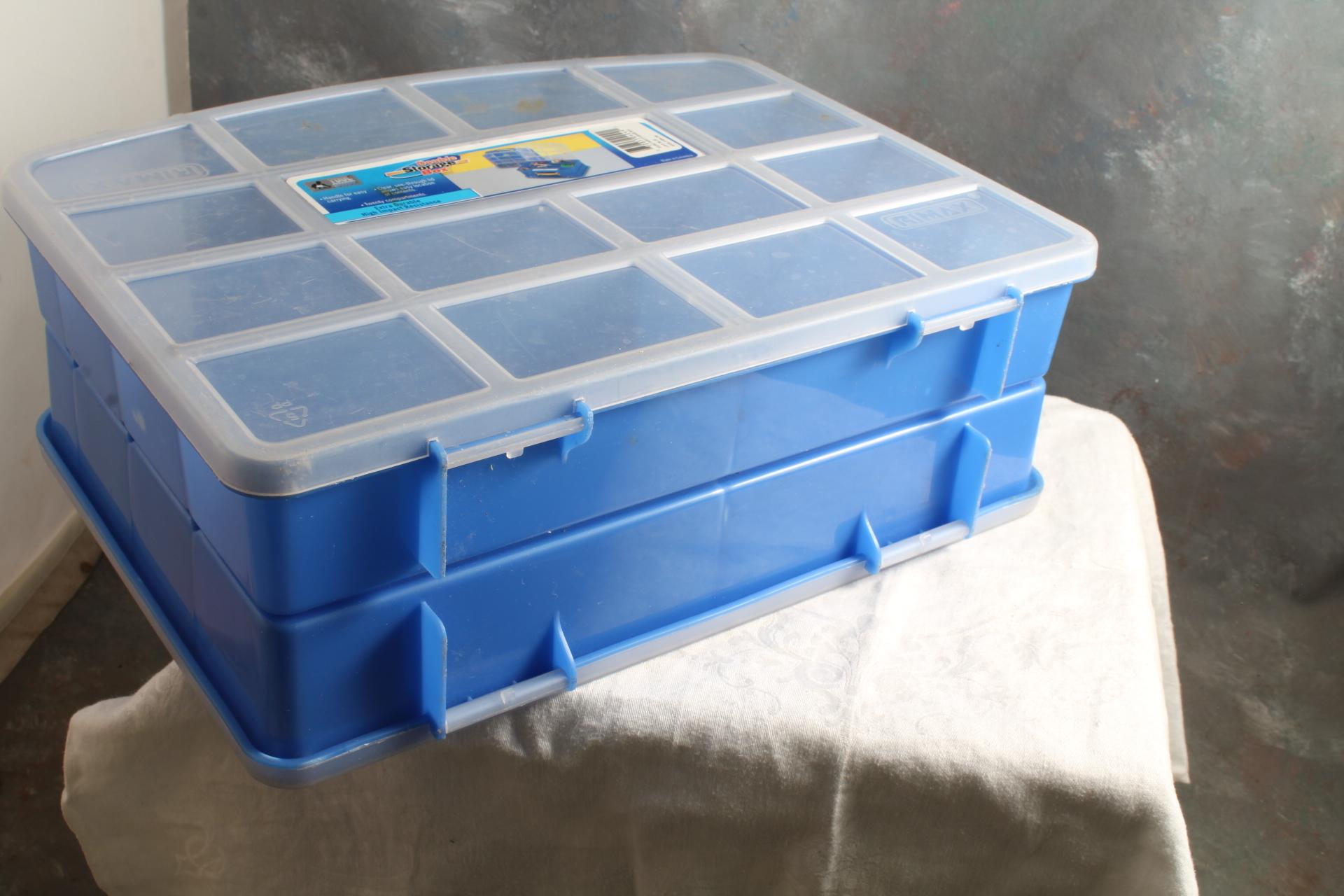 Tool Shop Double Storage Box with 20 Compartments RIMAX