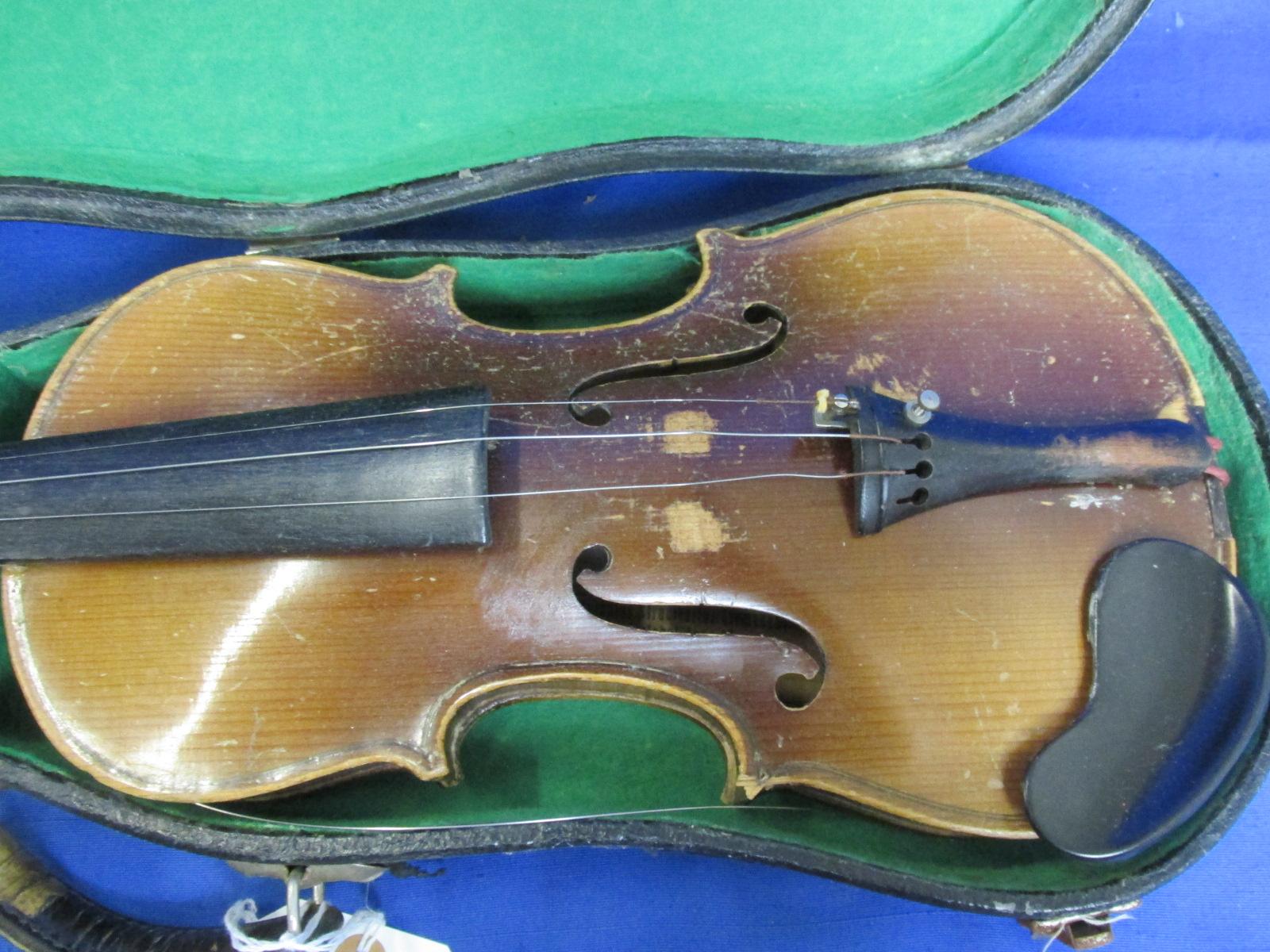 Antique Czech Made Ton Klar Violin with Bow (unmarked) in Antique Hard Case – See Pix