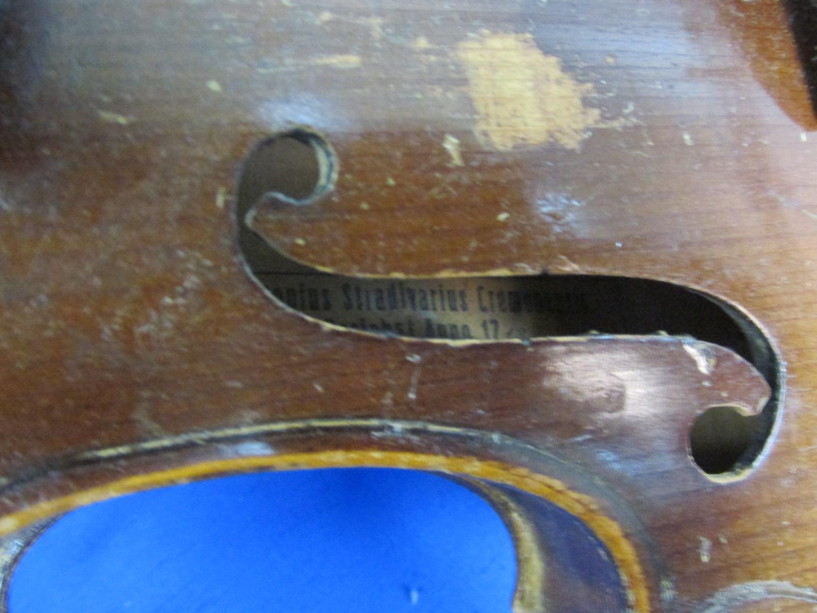 Antique Czech Made Ton Klar Violin with Bow (unmarked) in Antique Hard Case – See Pix