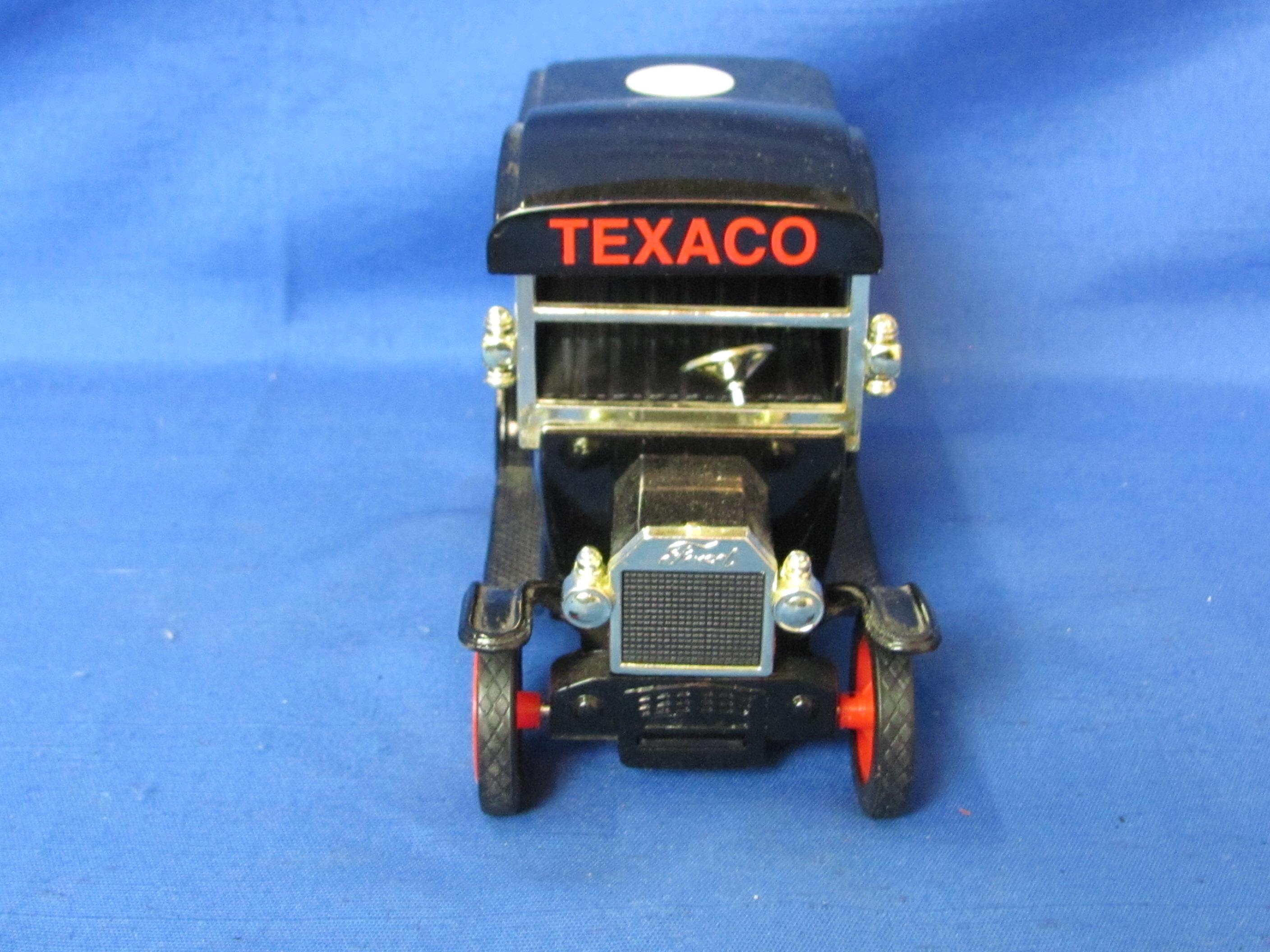 Gearbox 1912 Texaco Gas & Oil Delivery Car Bank With Key