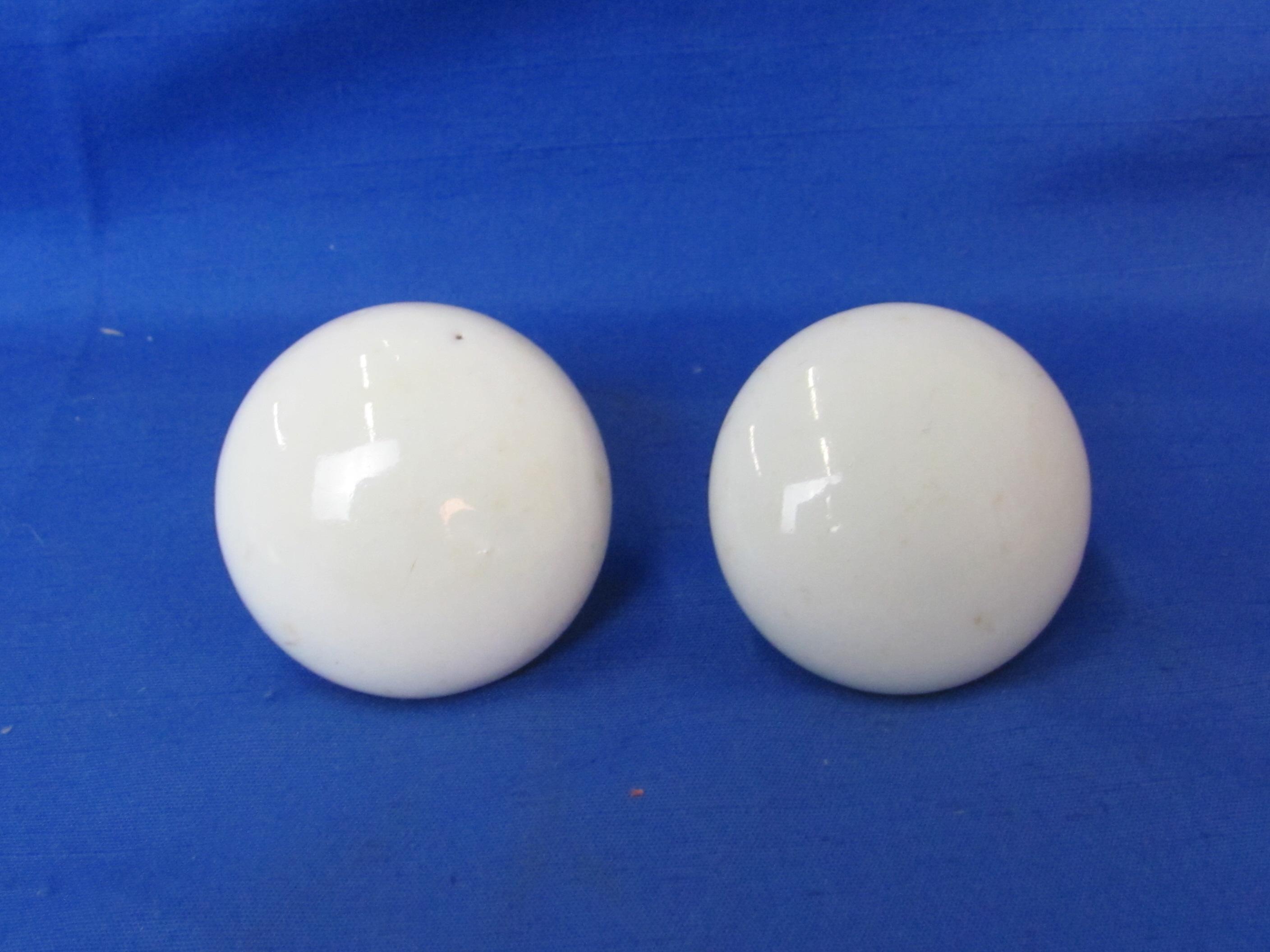 Porcelain White Door Knobs (2)