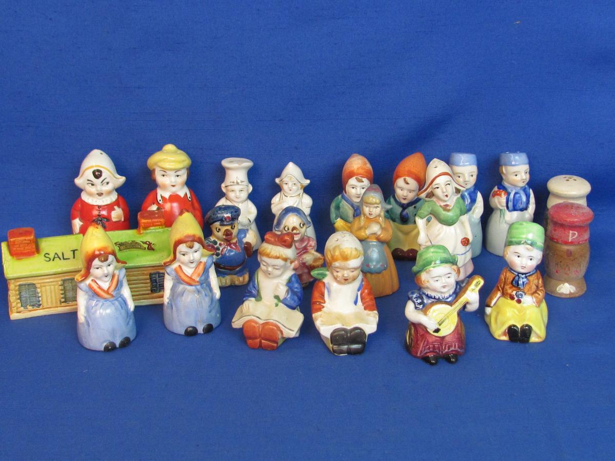 Lot of Salt & Pepper Sets – Most made in Japan – 1 set Wood, the rest Ceramic