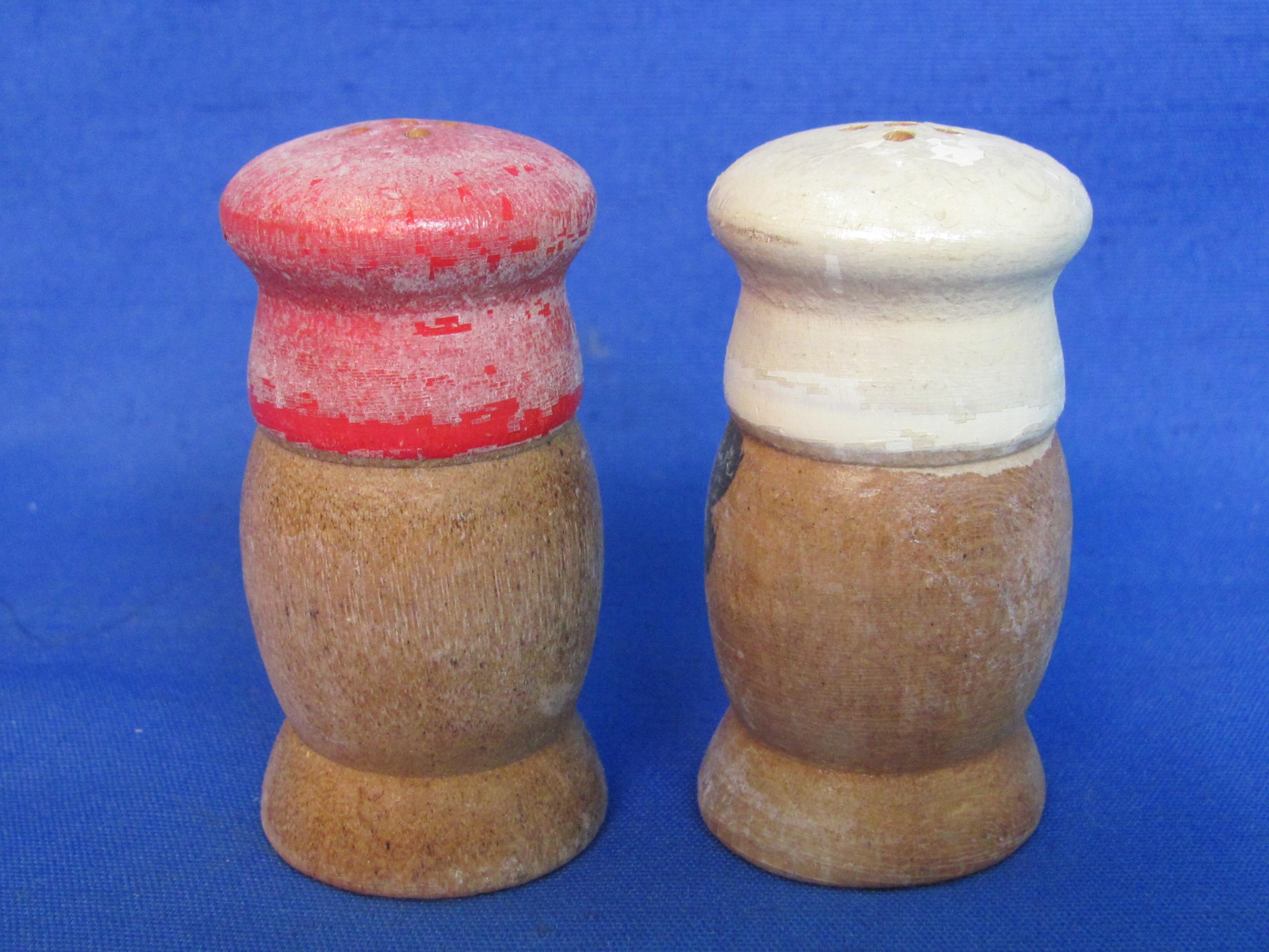 Lot of Salt & Pepper Sets – Most made in Japan – 1 set Wood, the rest Ceramic