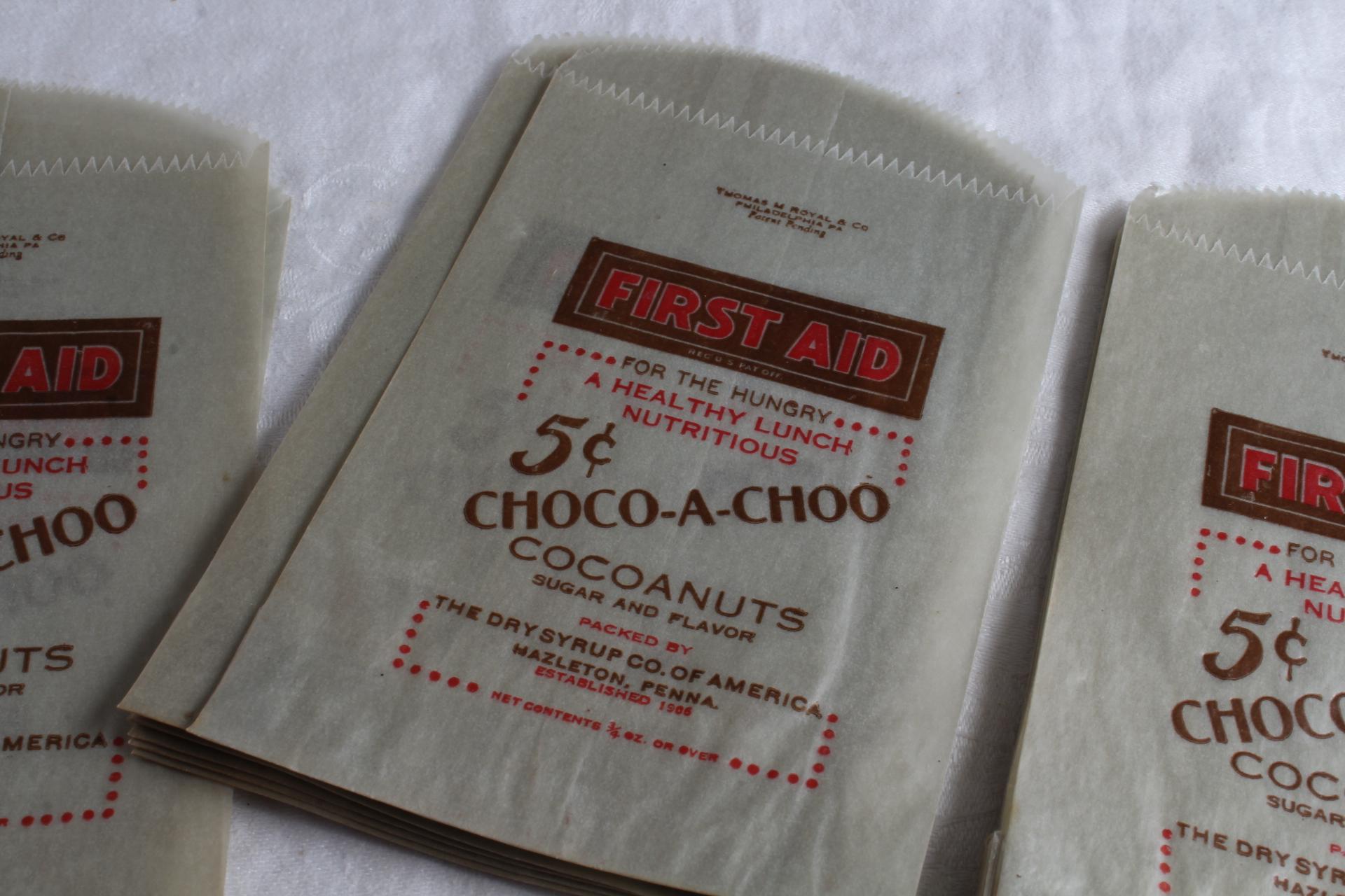 25 Vintage FIRST AID Soda CHOCO-A-CHOO Cocoanuts Advertising Bags NOS