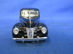 2 Model Automobiles: 1/34 1940 Ford 5 Window Coupe & 1/28 1957 Chevy Cameo Pick-up