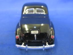 2 Model Automobiles: 1/34 1940 Ford 5 Window Coupe & 1/28 1957 Chevy Cameo Pick-up