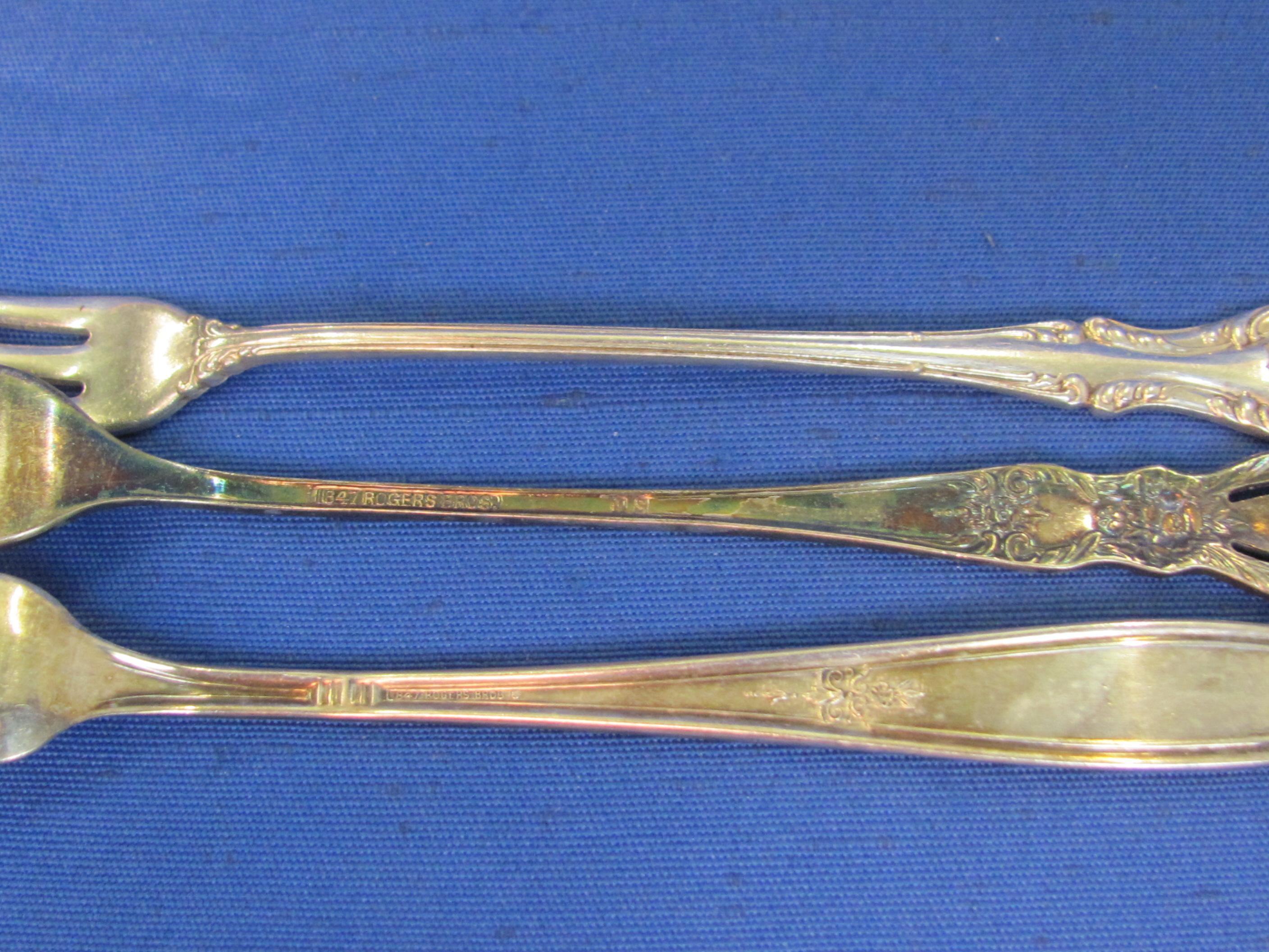 Mixed Lot of Vintage Silverplate Flatware: Spoons, Forks, Relish Forks