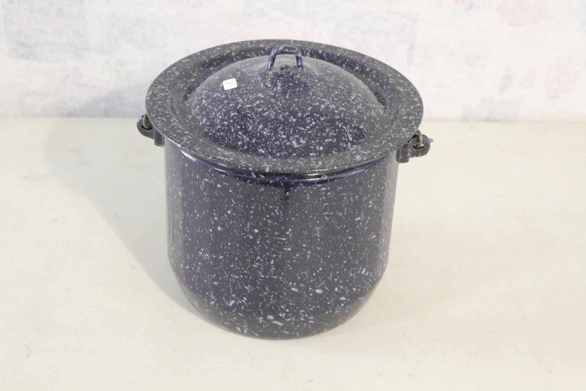 Vintage Graniteware Paneled Bucket with Bale Handle & Wood Grip