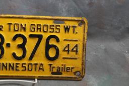 1942 - 1944 Minnesota 2 Wheel Trailer License Plate 1 1/2 Ton Gross Wt.