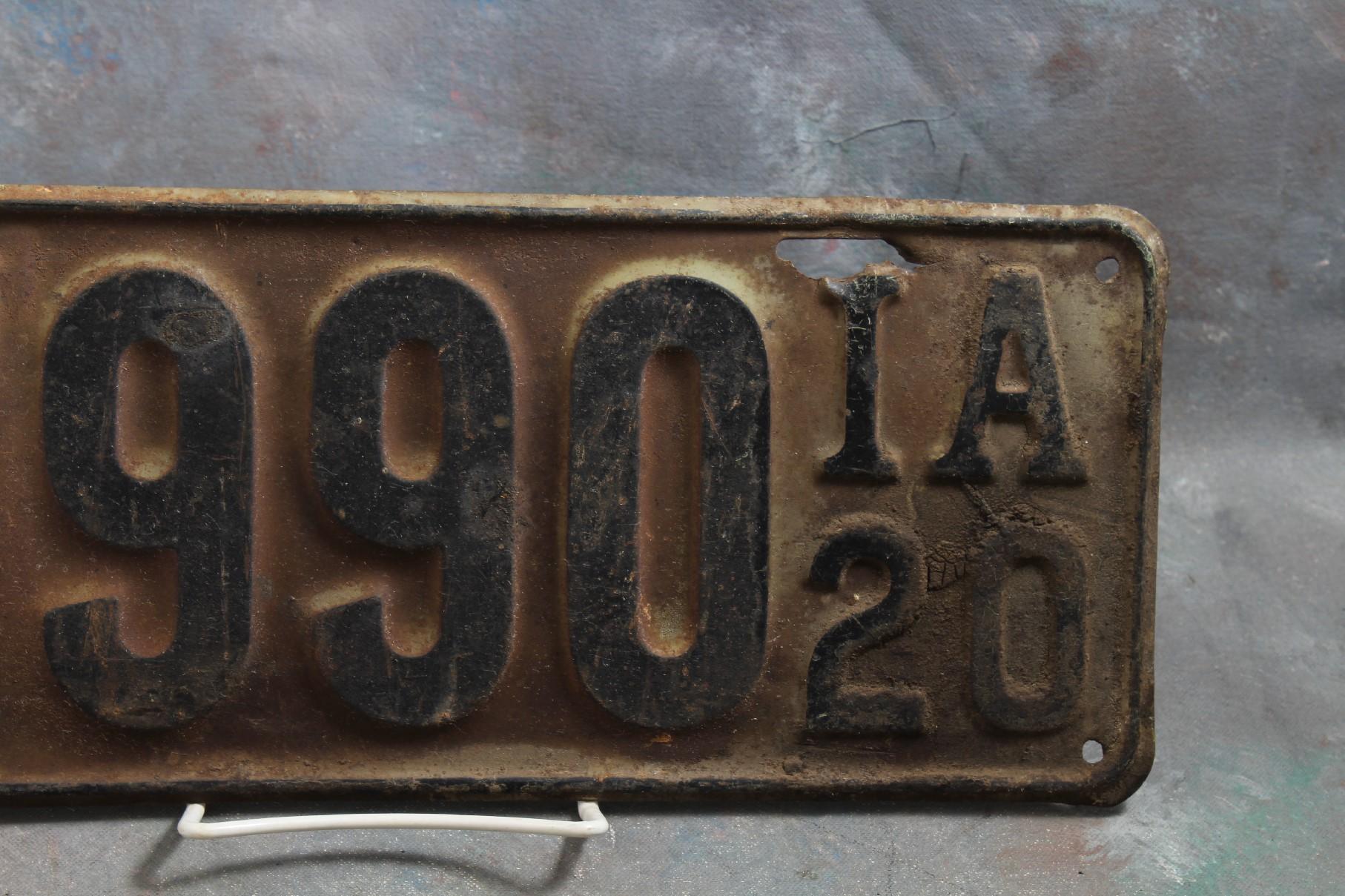 1920 Iowa License Plate