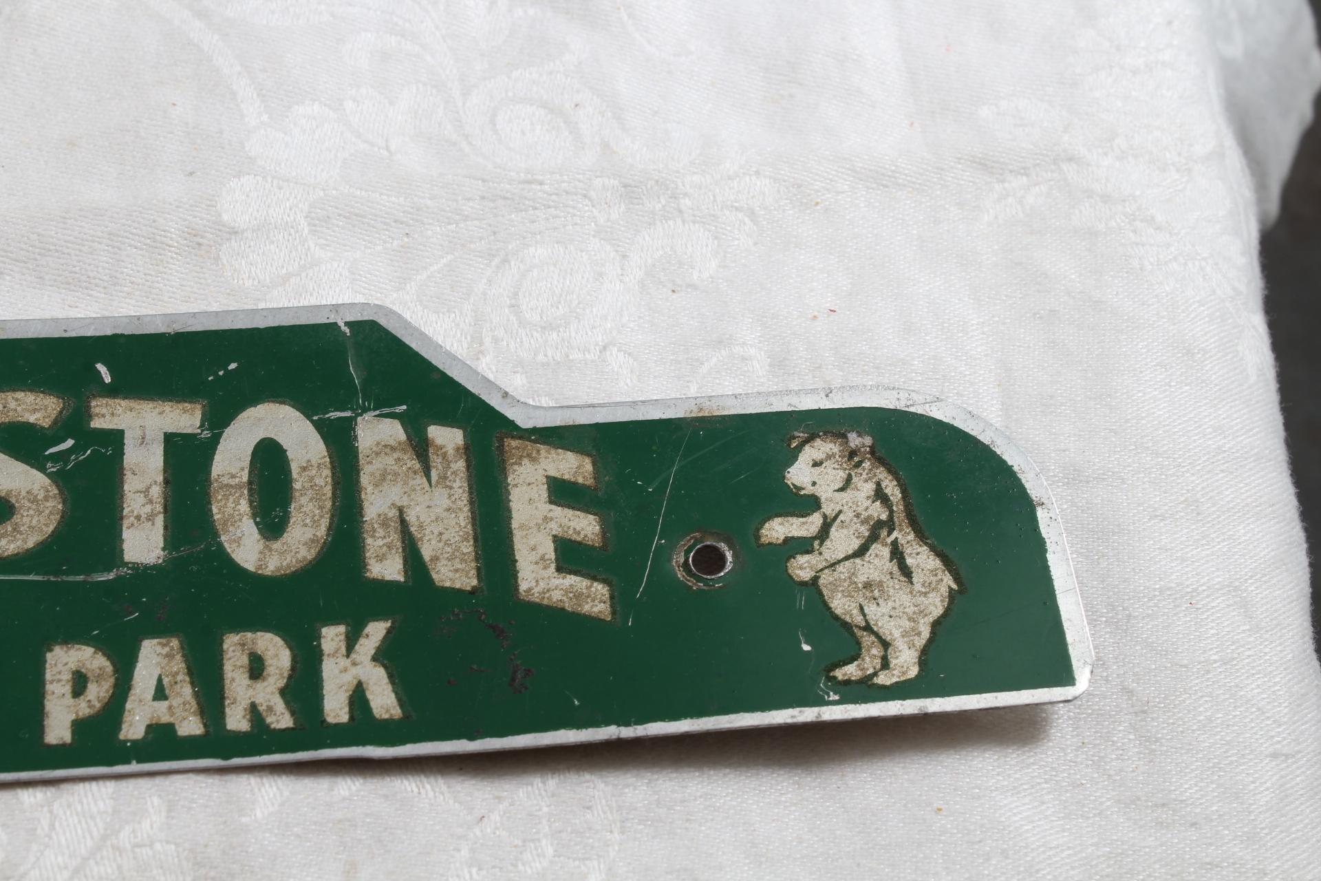 Vintage YELLOWSTONE NATIONAL PARK License Plate Topper