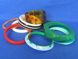 Lot of Fun Plastic & Acrylic Bracelets – Most are Bangle