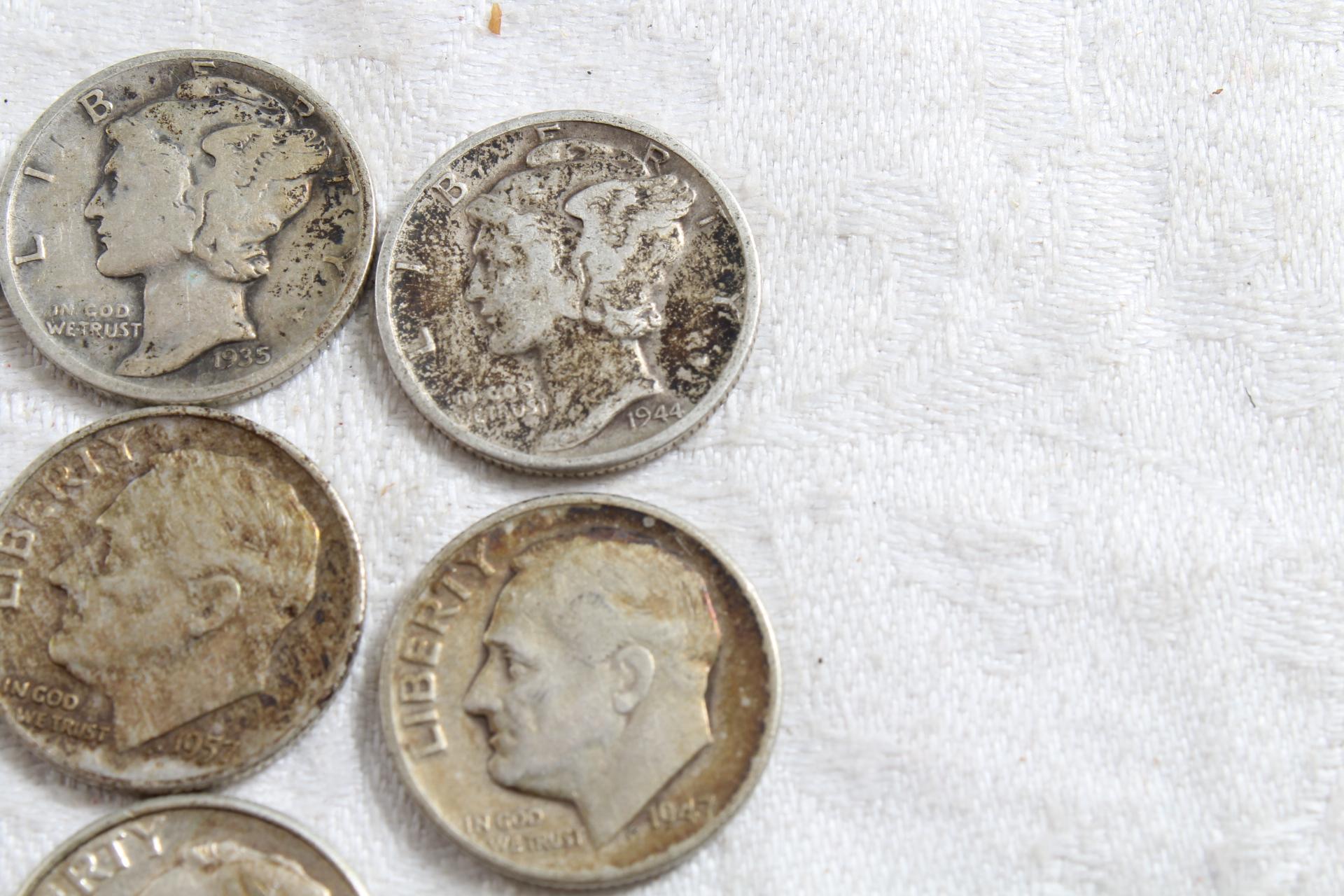 7 Vintage Mercury & Franklin Roosevelt Silver Dimes