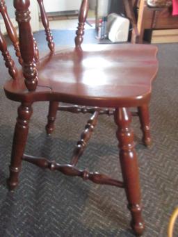 Round Table w/ 4 wood chairs and Leaf (11 3/4” W) 47” Diam x 29” T -