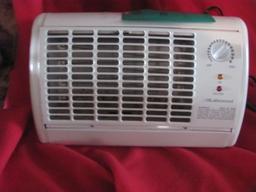 Lakewood Small Space Heater – 15” Long – seller says works