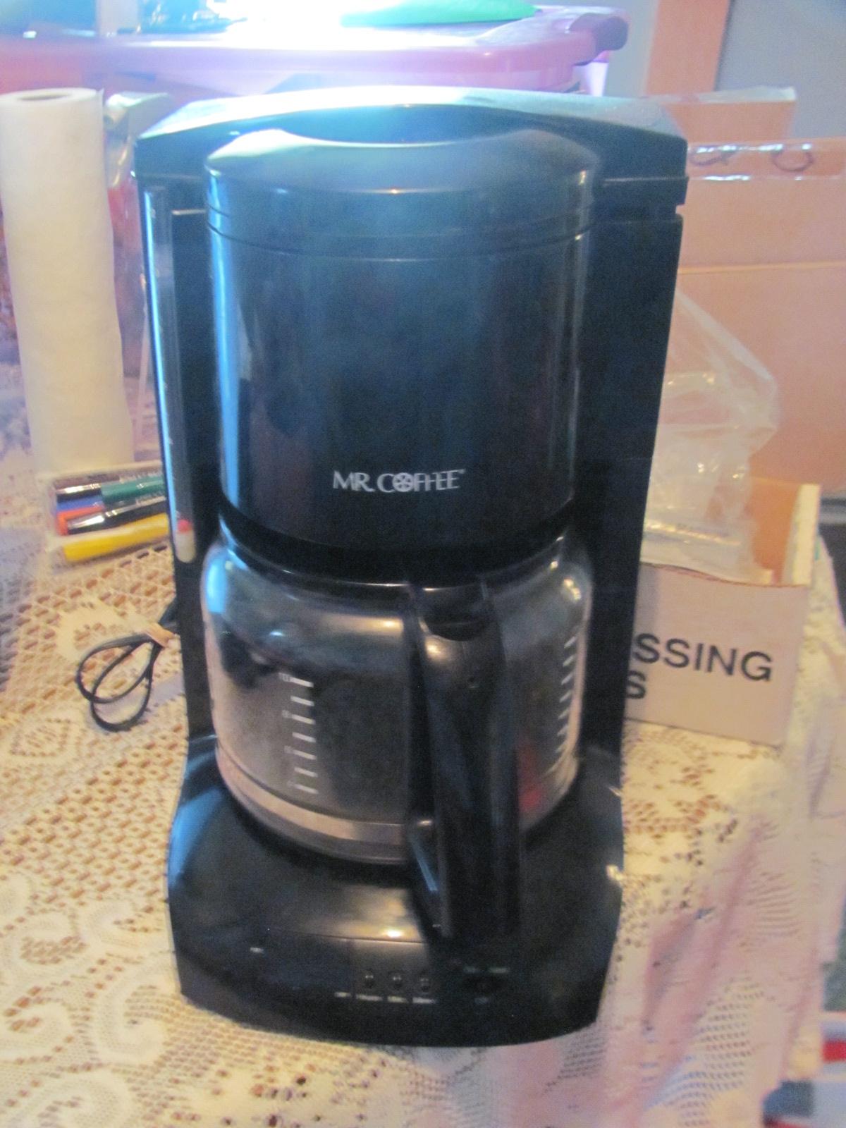 Mr Coffee 12 cup Coffee pot Automatic Brew – Set your timer for the Morning!