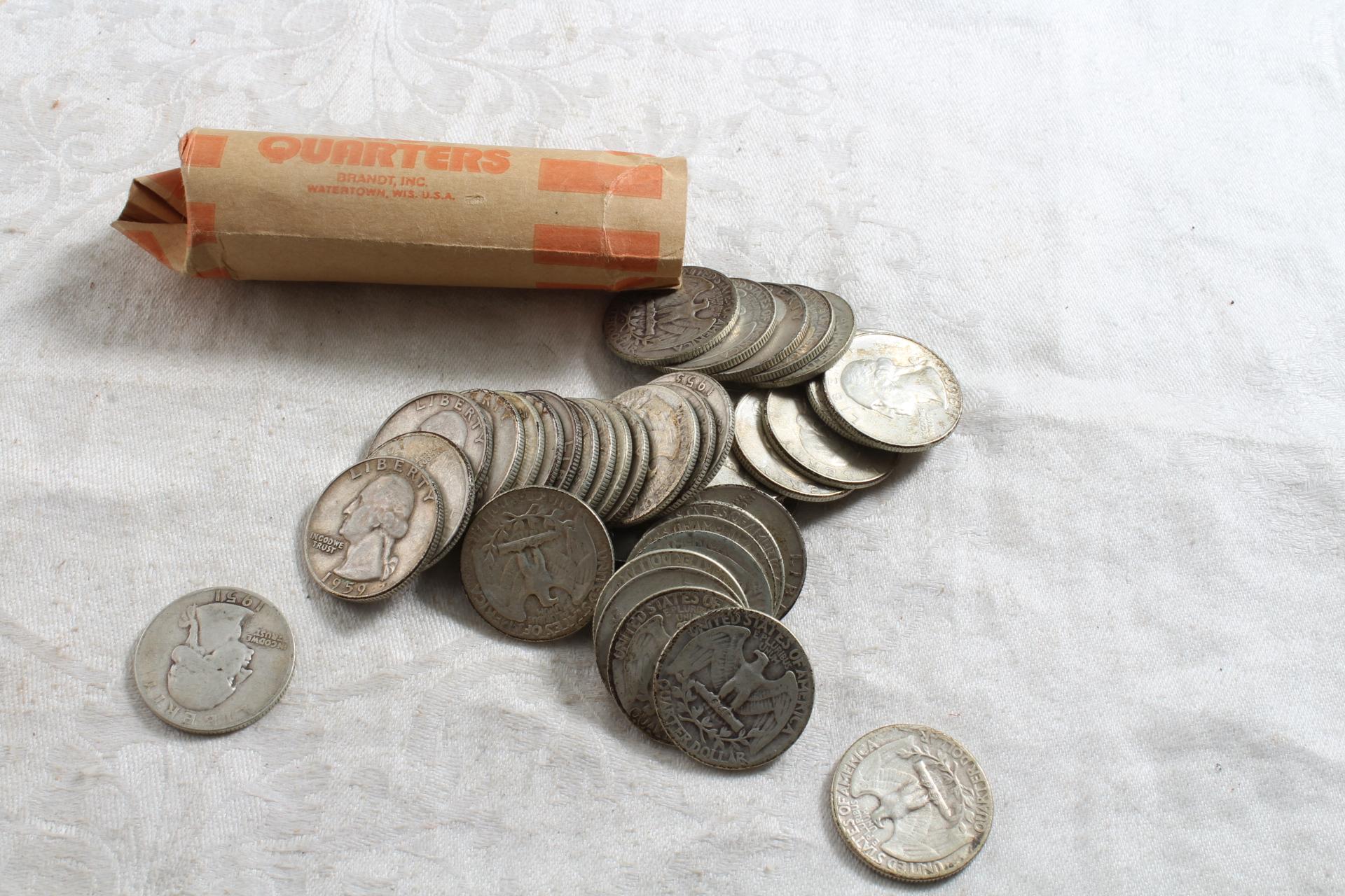 Vintage $10.00 Roll of All Washington Silver Quarters 40 in All