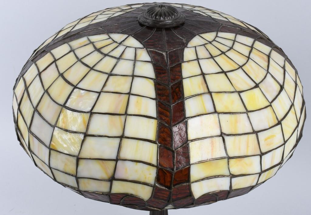 DUFFNER STAINED LEADED GLASS BALLOON STYLE LAMP