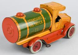 STRAUSS Tin Windup STANDARD OIL TRUCK