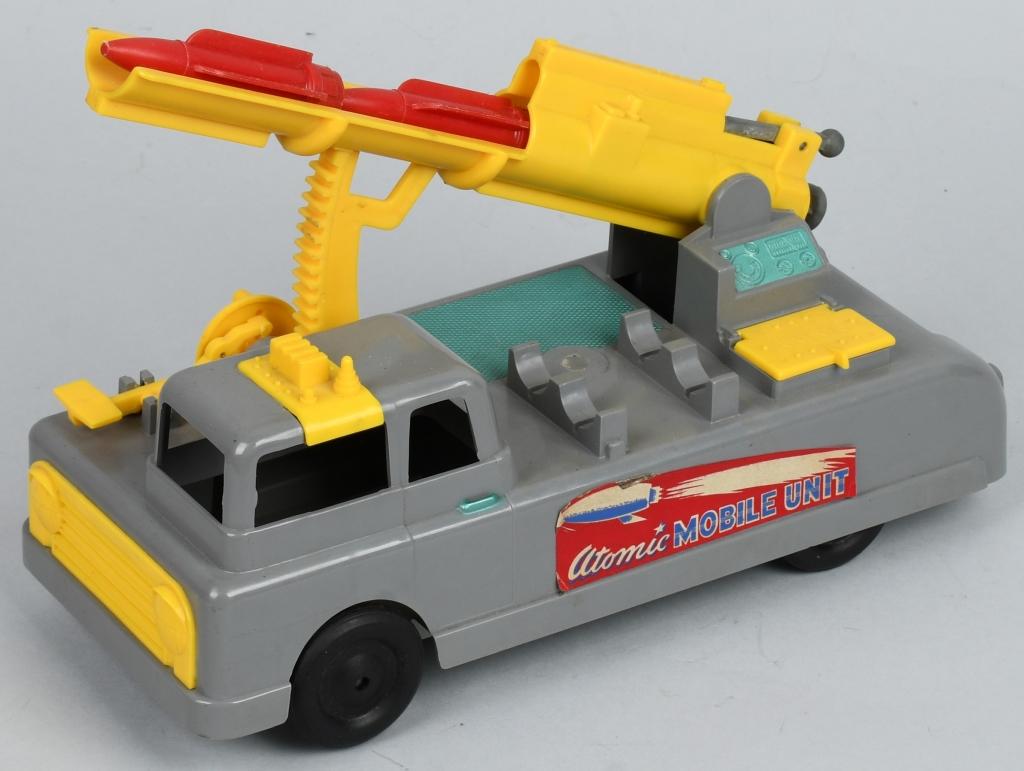 IDEAL ROCKET LAUNCHING TRUCK w/ BOX