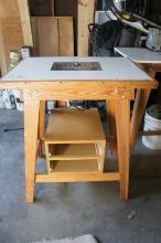 Ryobi 3HP Heavy Duty Router And Stand/Work Table