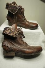 Betsy Johndon Brown Leather Boots sz 8.5