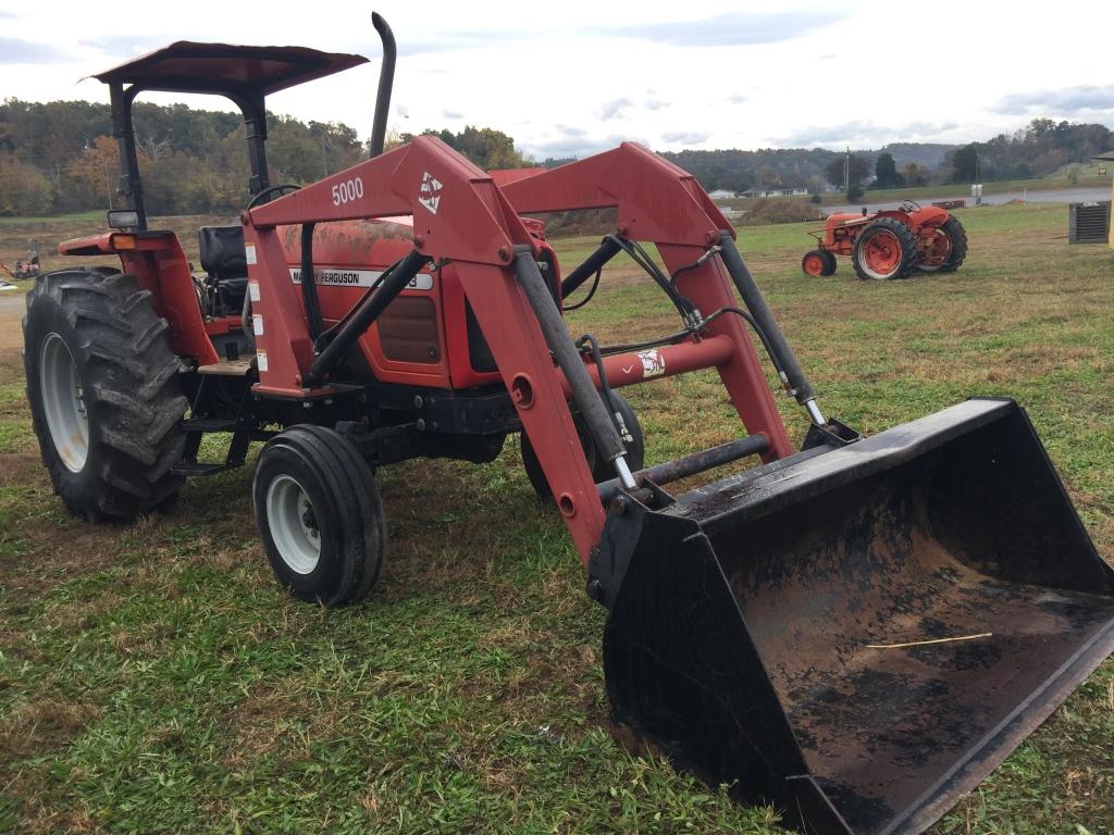 MASSEY FERGUSON 4243 W/KD 5000 LOADER & BUCKET