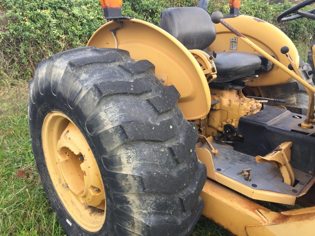 NEW HOLLAND 545D FORD