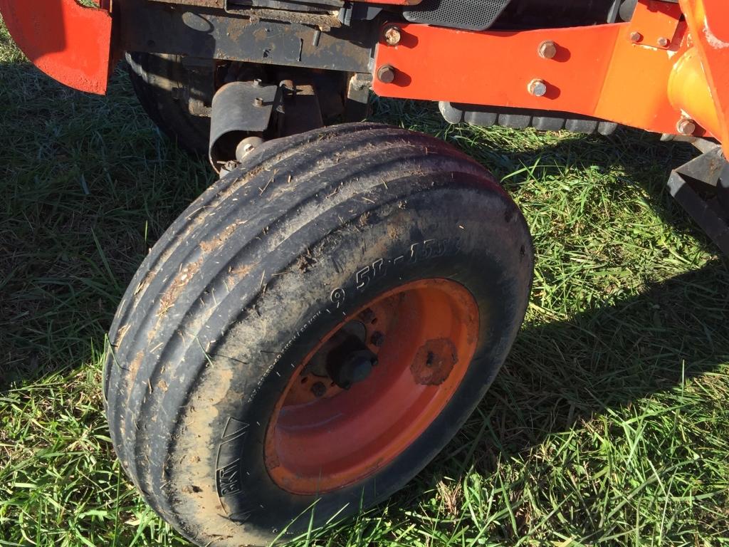 KUBOTA 5040 W/KUBOTA LA1153 LOADER