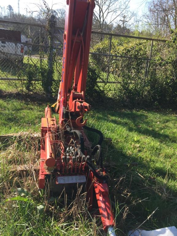 FEC 1815 TRUCK MOUNTED CRANE