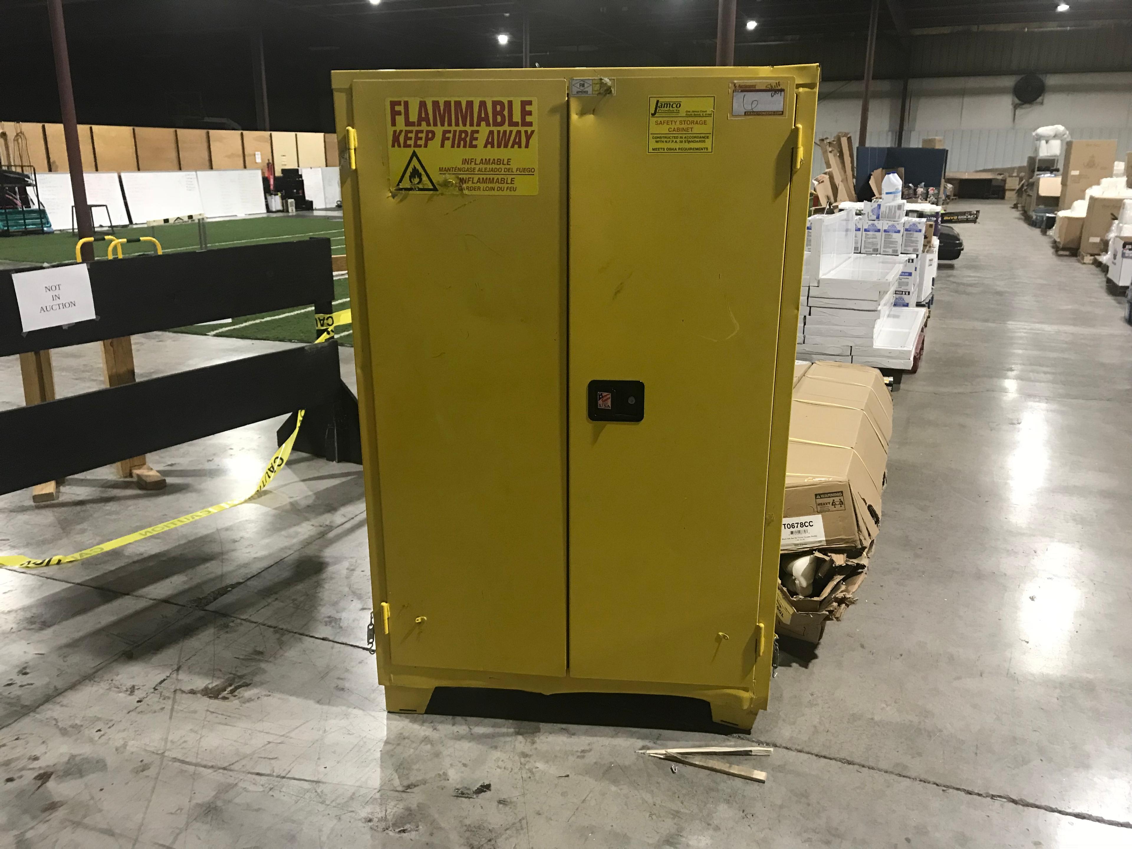 HEAVY DUTY CABINET