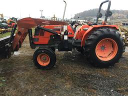 KUBOTA M4900 W/WOODS 1027 LOADER