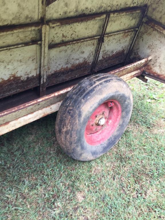 APACHE 3TON SELF FEEDER W/ CREEP GATES