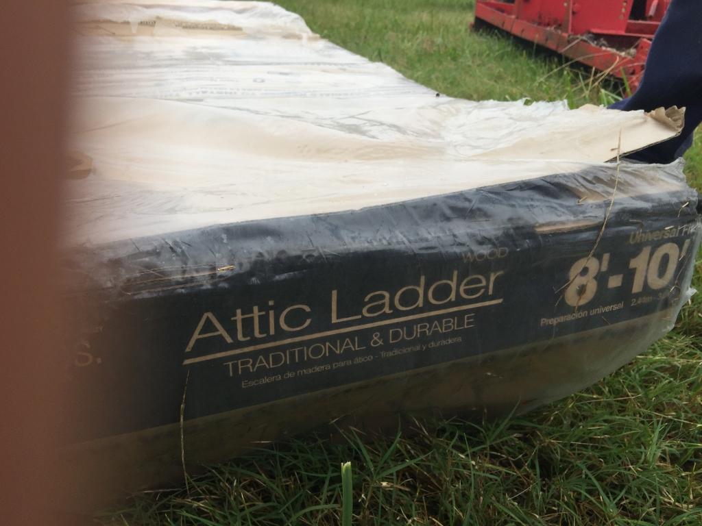 UNUSED WERNER 8'-10' ATTIC LADDER