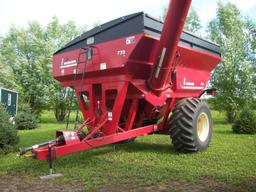 2005 Parker 739 Grain Cart