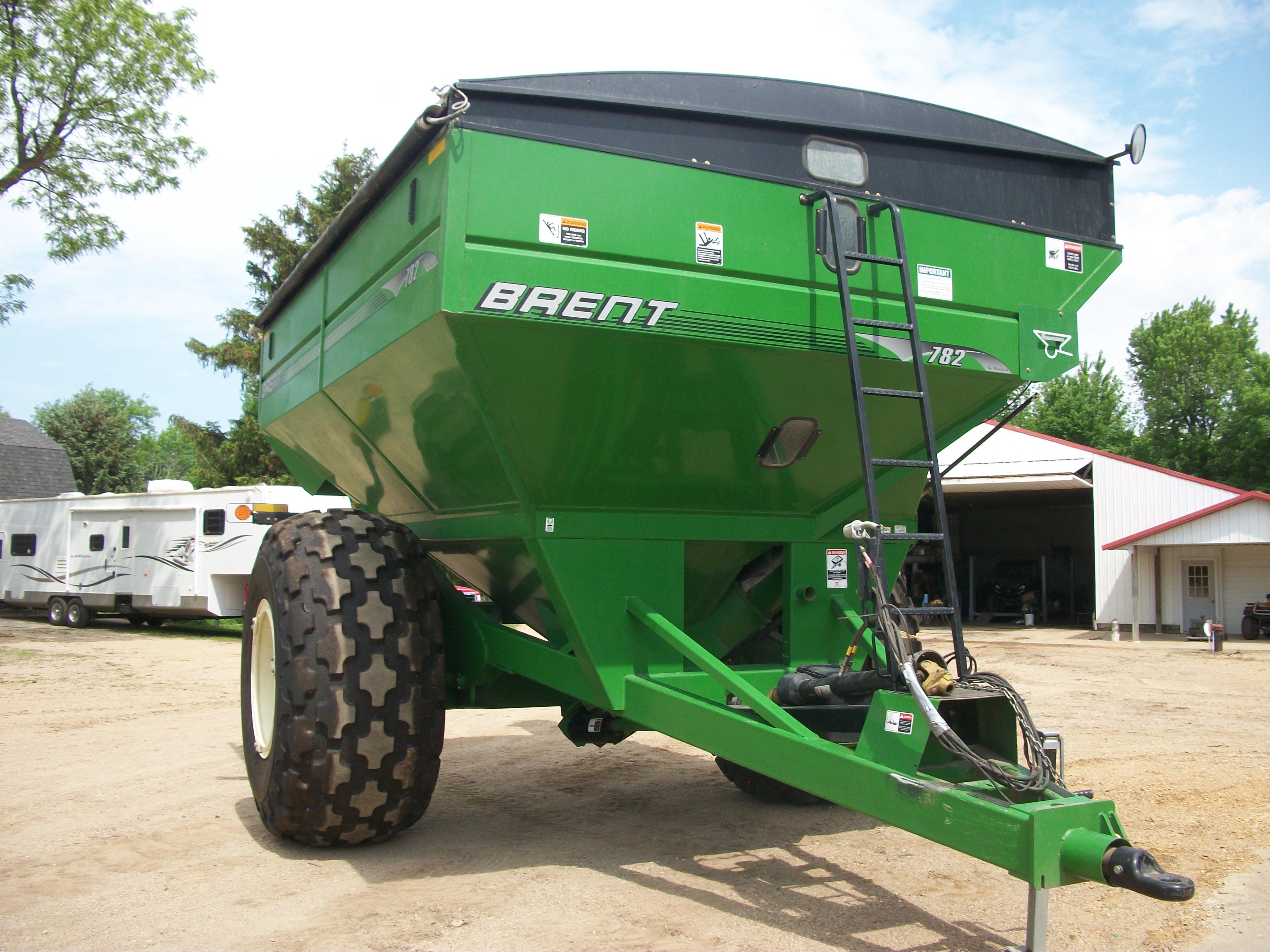 2012 Brent 782 Grain Cart