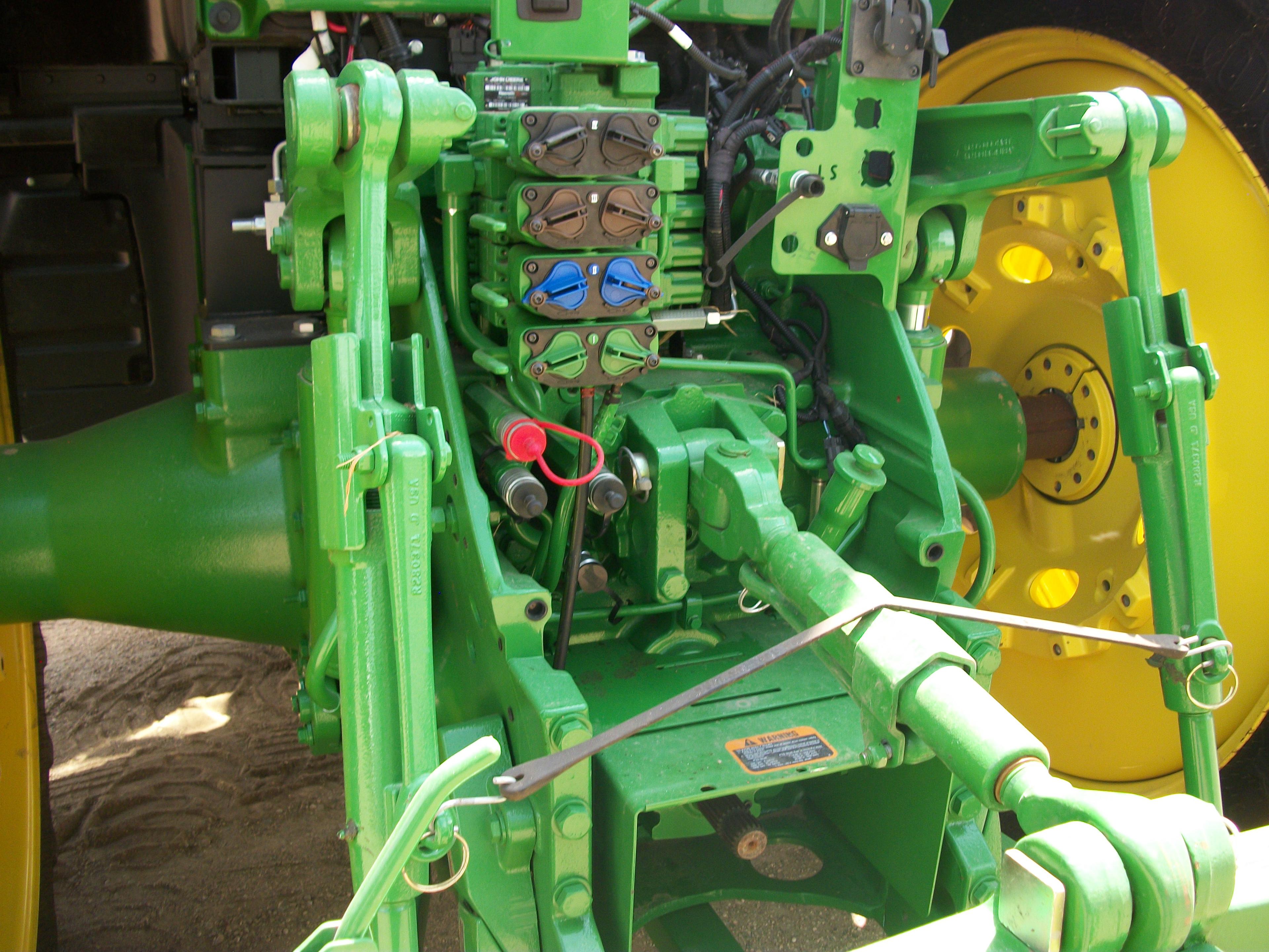 2015 John Deere 8270R MFWD