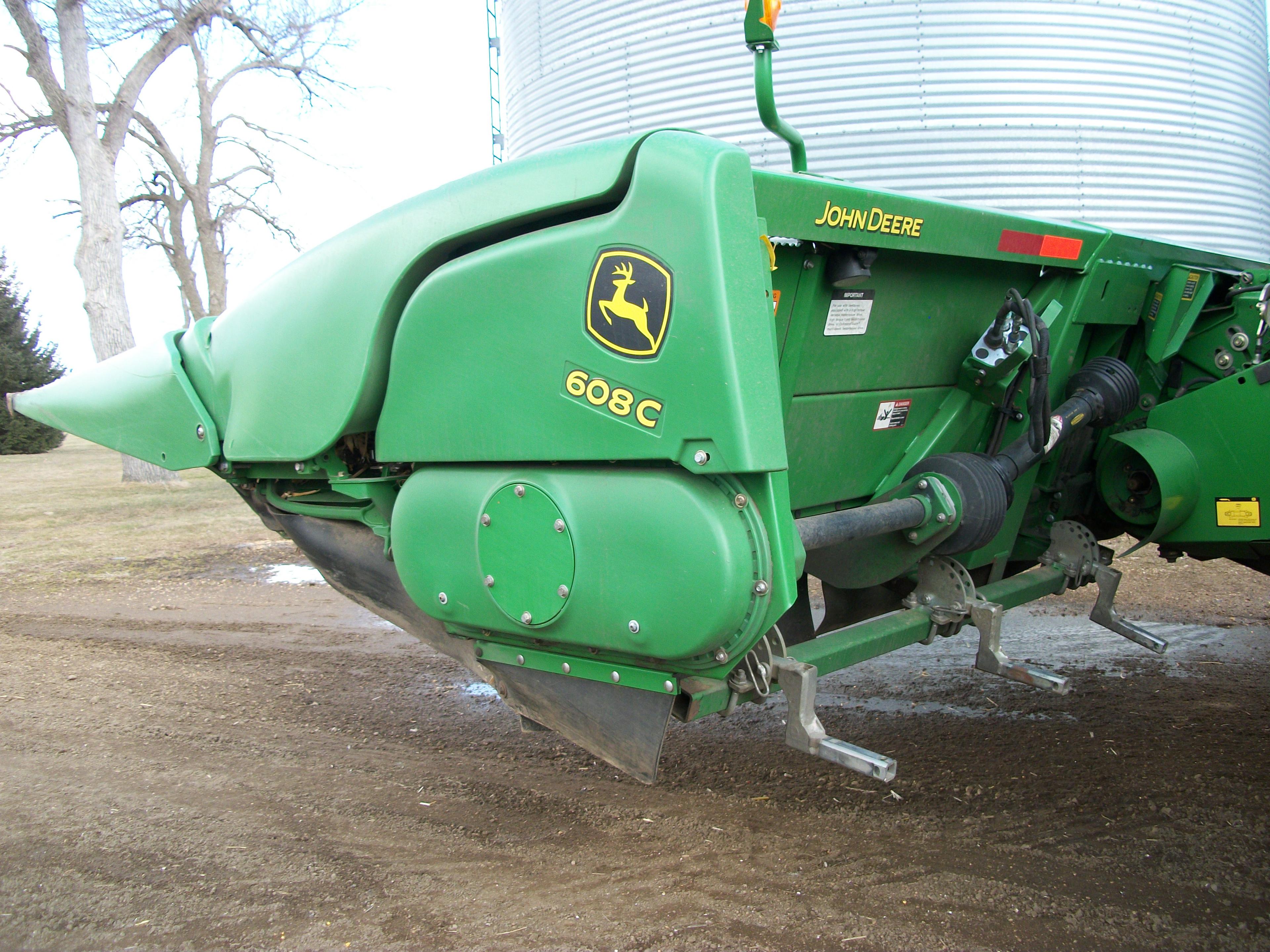 2011 John Deere 608C Stalkmaster 8R30