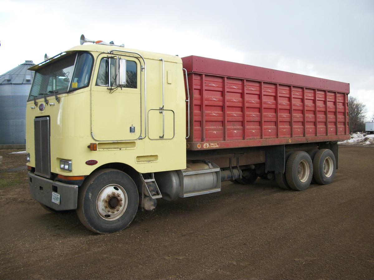 1989 Peterbilt 362 Grain Truck